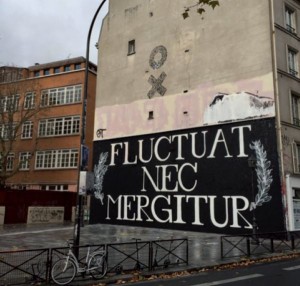 fluctuat nec mergitur