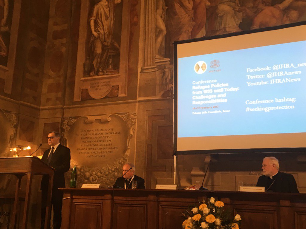 “Profughi, un dramma di tutti”