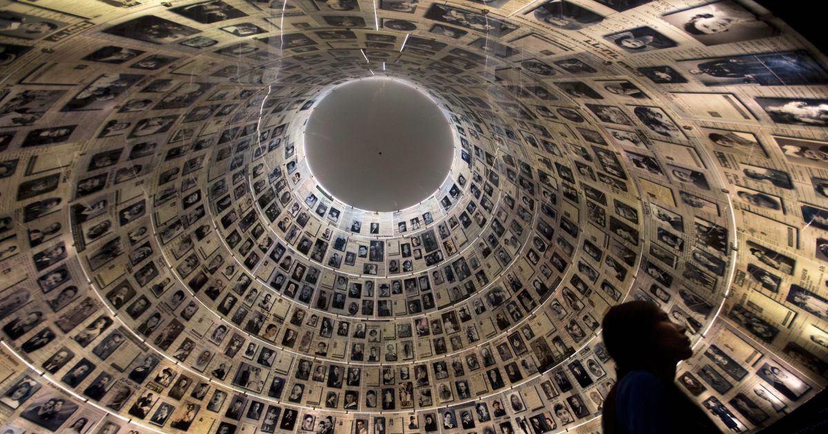 MEMORIA – Stasera è Yom HaShoah: il pensiero alle vittime di ieri e agli ostaggi a Gaza