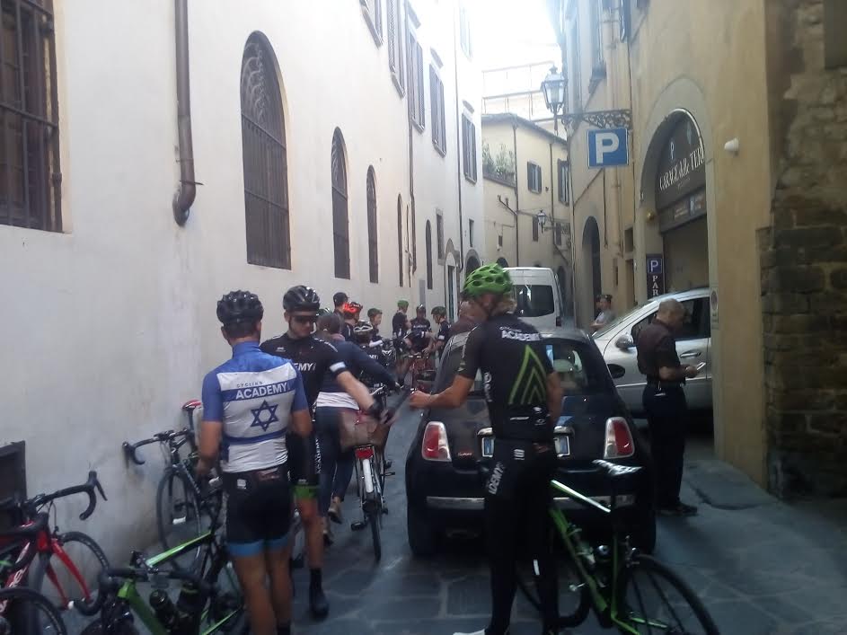 Firenze-Assisi, l’omaggio a Gino <br> “Qua per capire il coraggio”