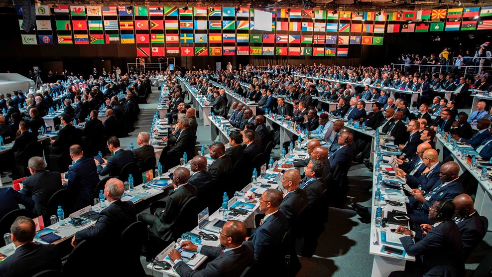 Fifa, via la mozione anti-israeliana <br> Anche l’Italia con Infantino