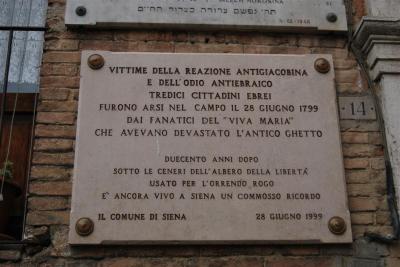 Arezzo, la mozione della vergogna <br> “Un luogo per onorare i Viva Maria”