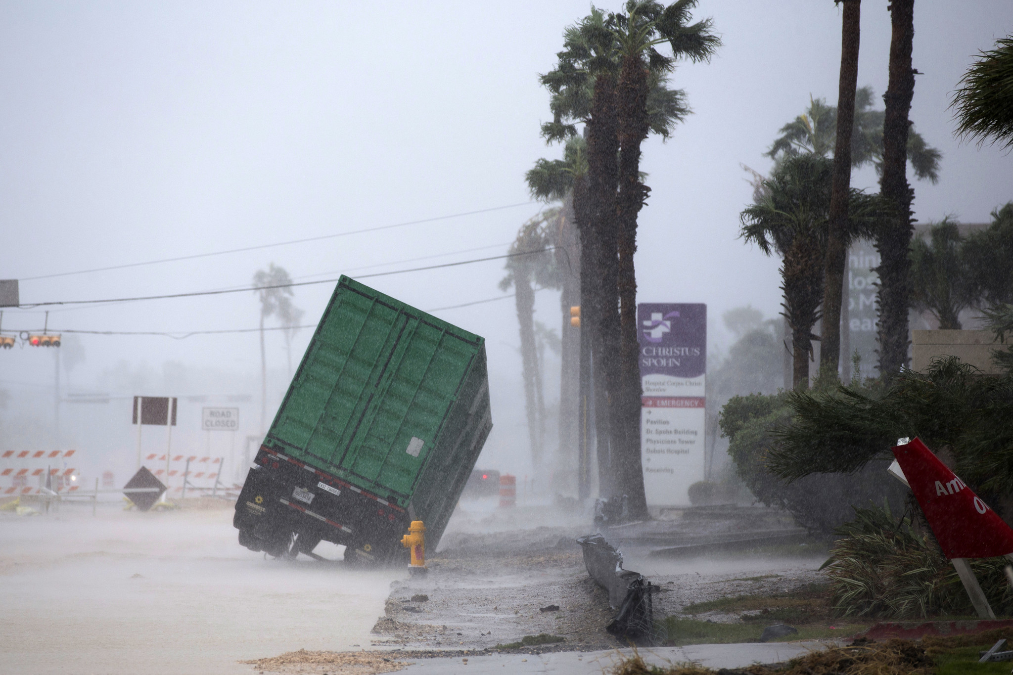 Texas, primi soccorsi dopo Harvey <br> Comunità ebraica mobilitata