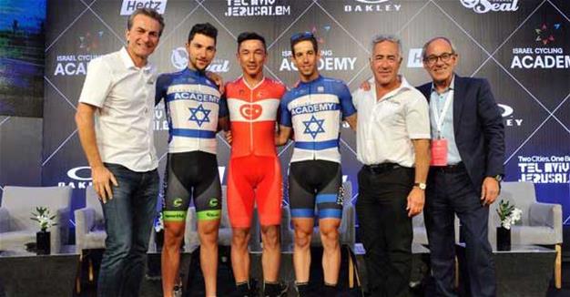 Il Giro d’Italia a Gerusalemme <br> Turchia-Israele, pace sui pedali