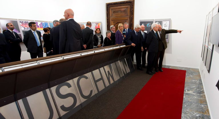 Primo Levi, i suoi mondi al Quirinale <br> Mattarella inaugura la mostra