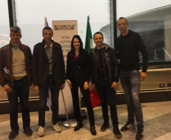 Da Gerusalemme fino a Eilat, <br> in bici con i grandi campioni