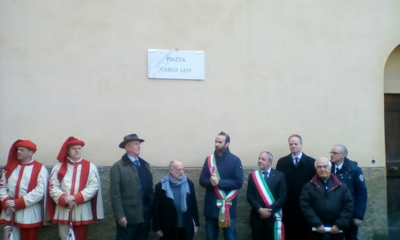 Firenze, ecco piazza Carlo Levi <br> “Un luogo per dire no all’odio”