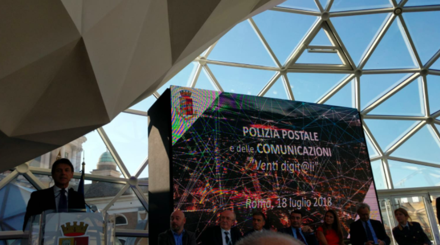 Odio sul web, la Polizia Postale <br> festeggia 20 anni di impegno