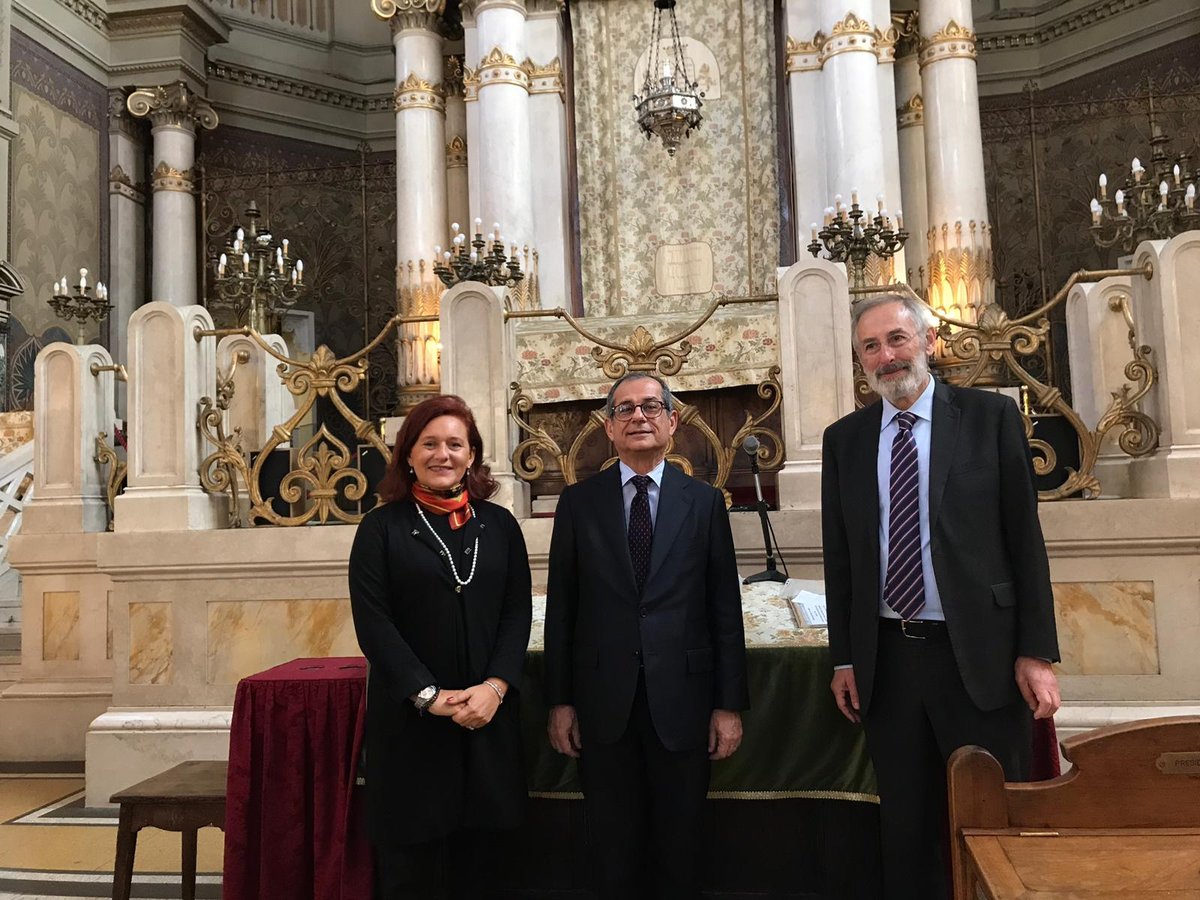 Roma, il ministro in sinagoga