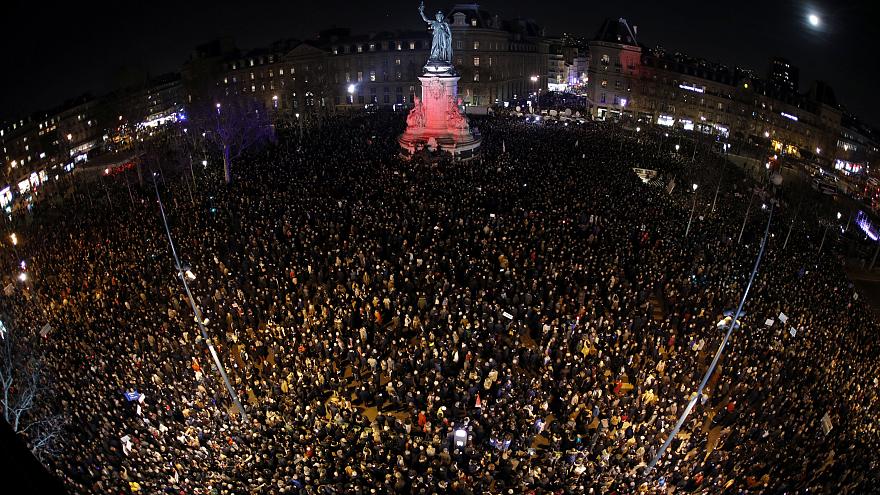 Francia, le piazze contro l’odio
