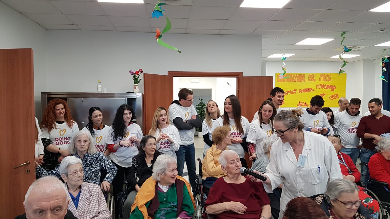 Un pomeriggio con gli anziani