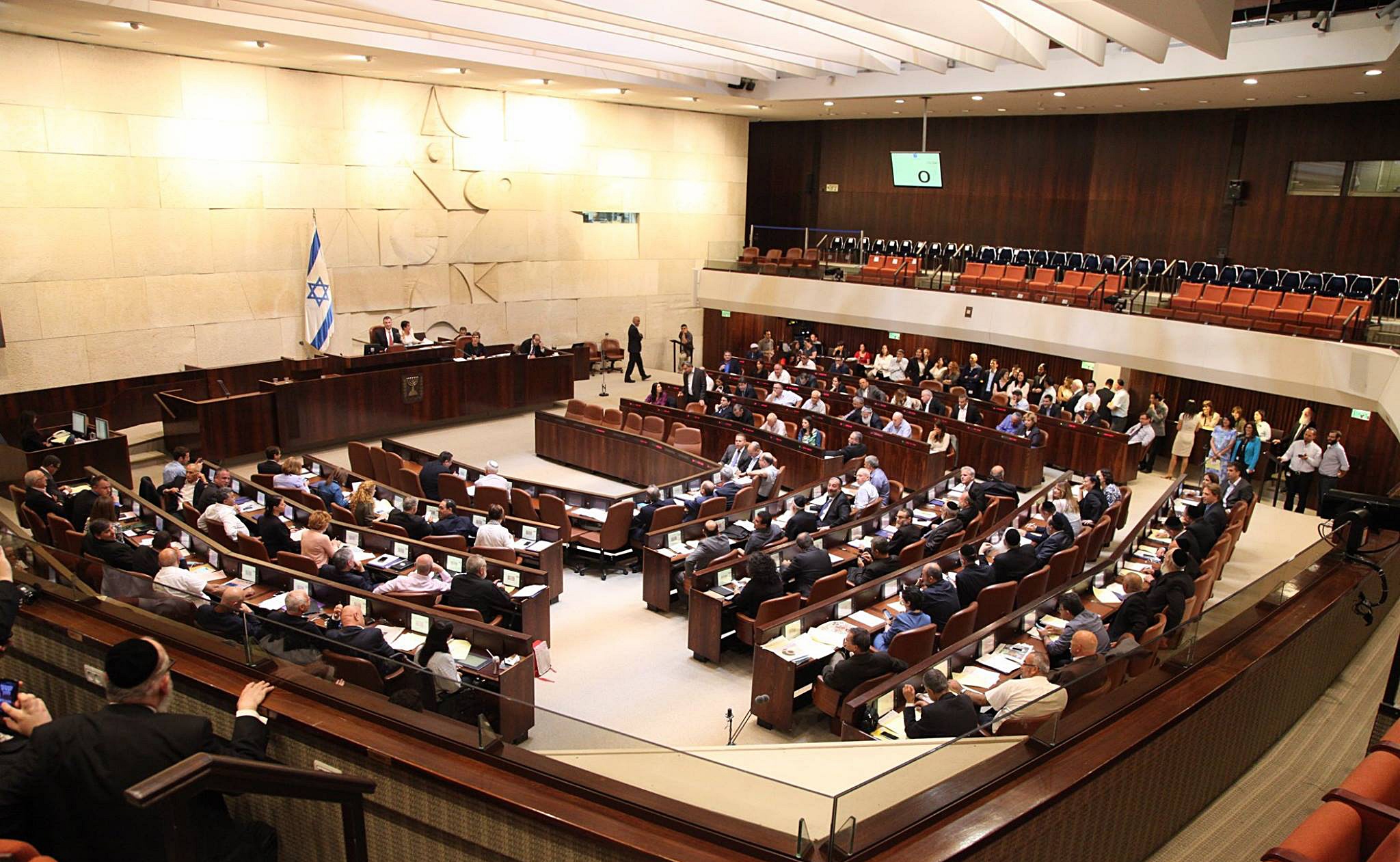 Knesset, il confronto decisivo</br>per tornare o meno alle urne