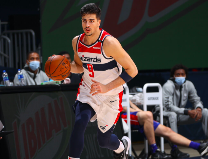 Il debutto in Nba di Denj Avdija, <br> il Gallinari del basket israeliano