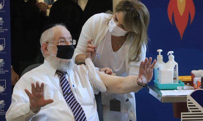 “Vaccinarsi è un dovere”