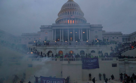 Difendiamo la democrazia, <br> con l’impegno di ogni giorno