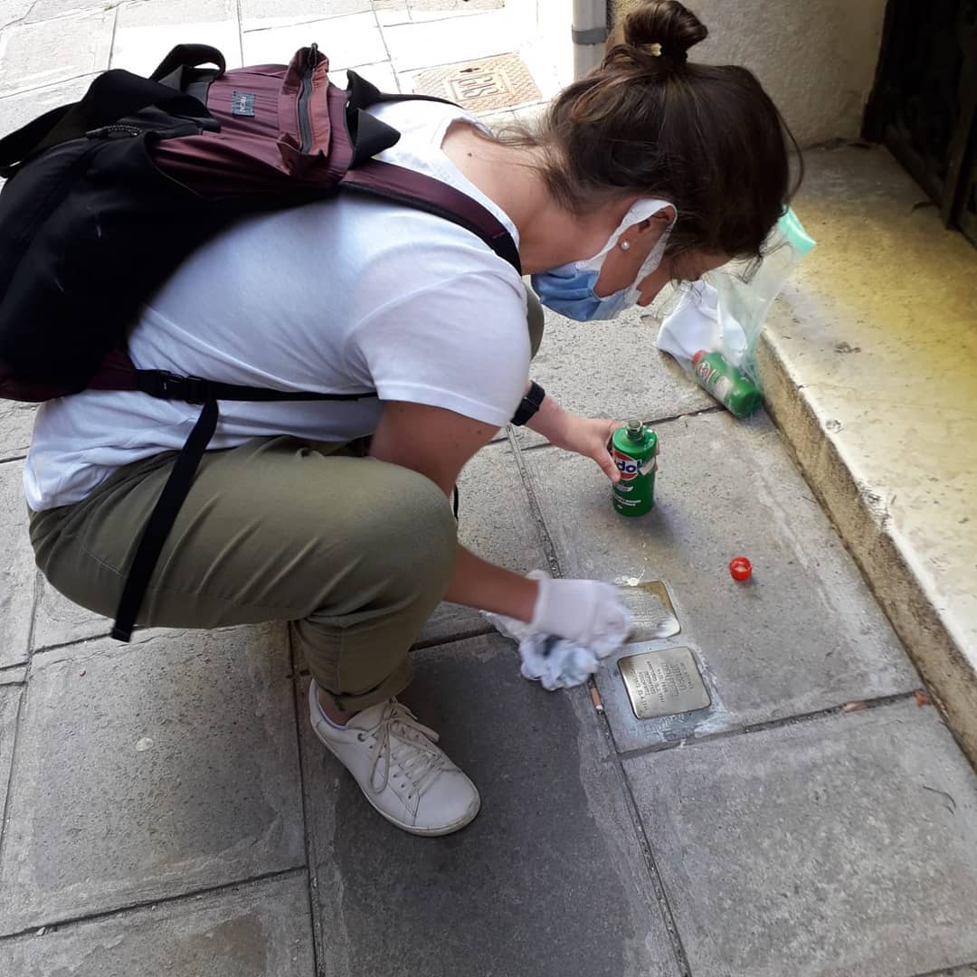 Venezia –  Pietre d’inciampo, </br>un fiore per la Liberazione 