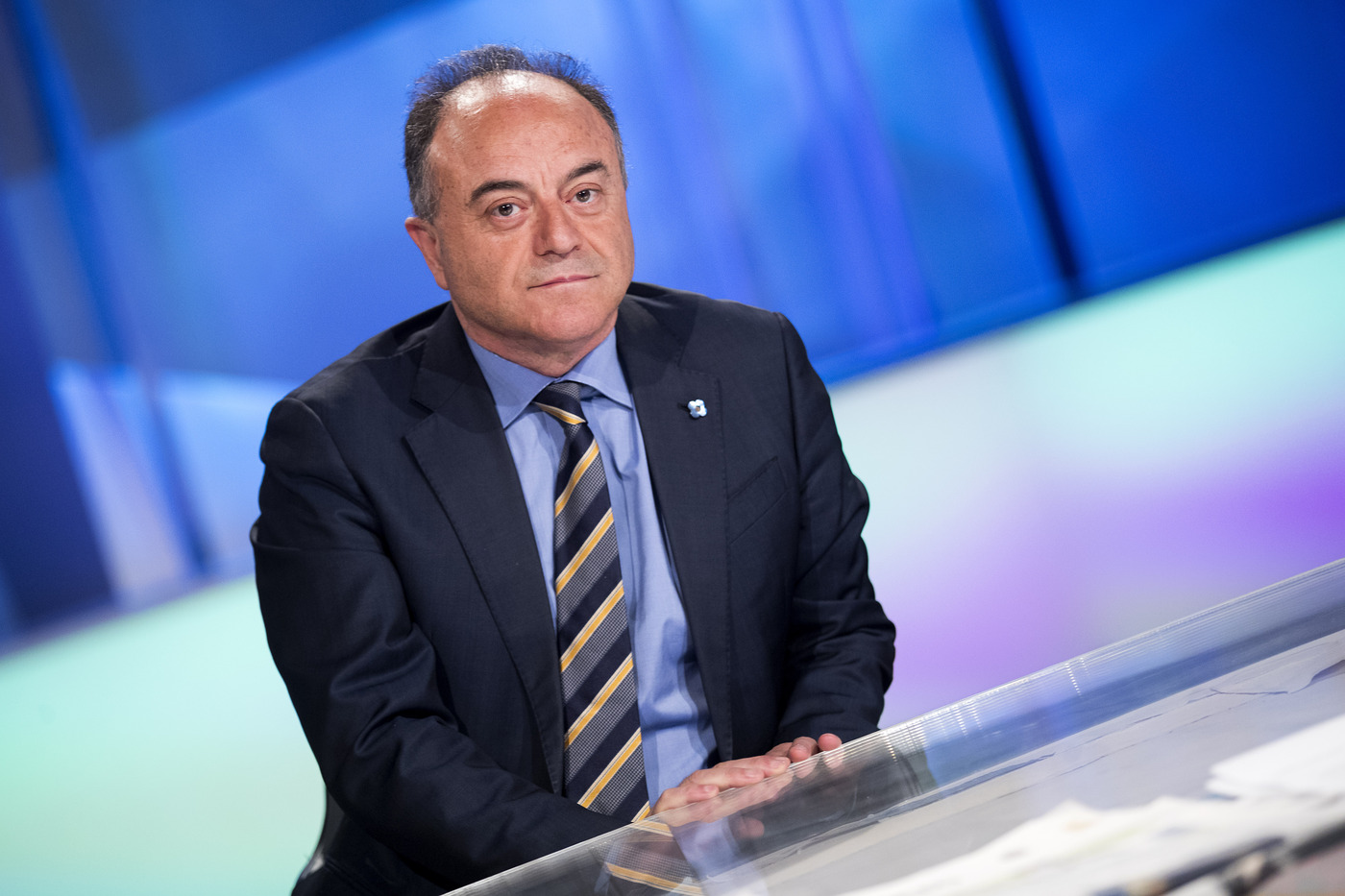 Il Covid, il libro complottista <br> e l’imbarazzata autodifesa di Gratteri