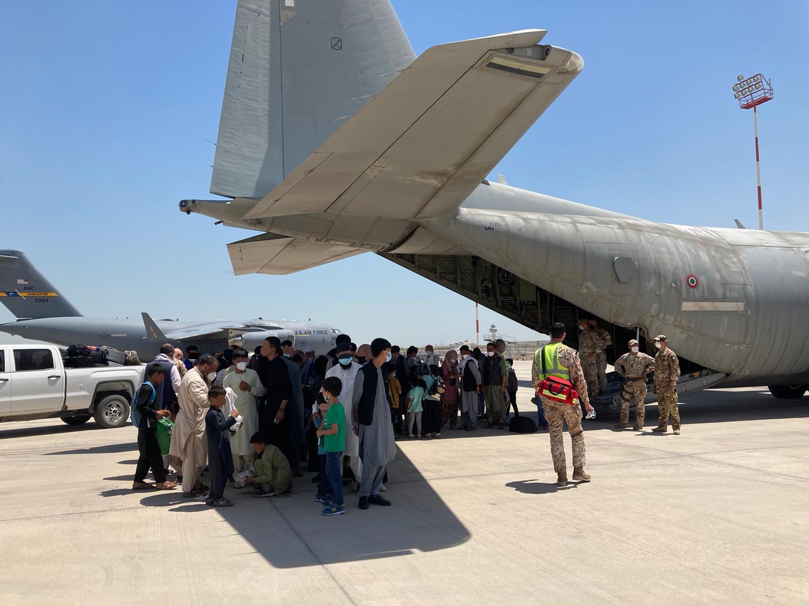 Afghanistan, il momento <br> della solidarietà