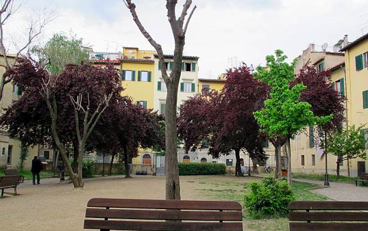 Firenze, il giardino di Borgo Allegri <br> nel nome di Wanda Lattes <br> e Alberto Nirenstein