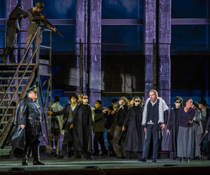 Il Nabucco emoziona l’Arena, <br> ma inciampa sull’allestimento
