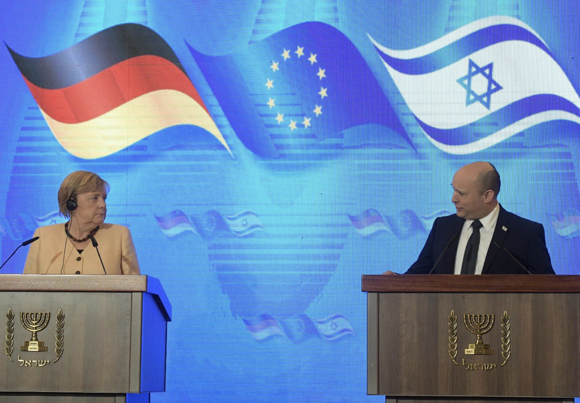 “Merkel, guida morale dell’Europa”