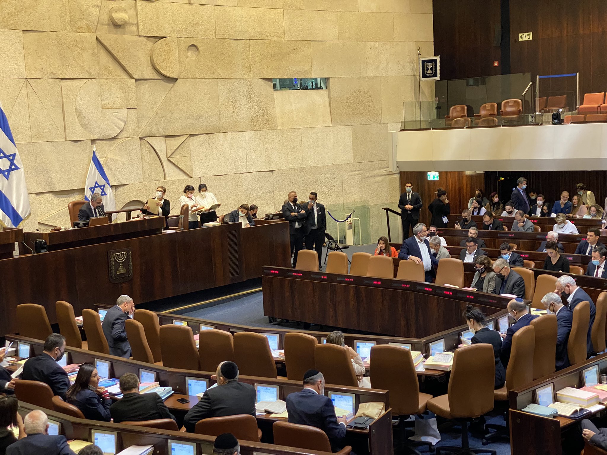 Israele, il sì al Bilancio che rafforza il governo