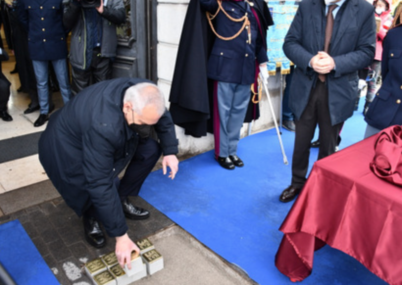 Poliziotti deportati, <br> nove pietre per la Memoria