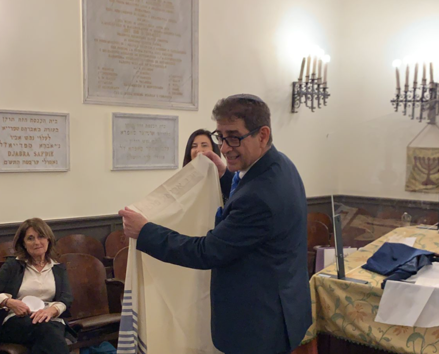 Rav Finzi nuovo rabbino capo, <br> festa ed emozioni in sinagoga