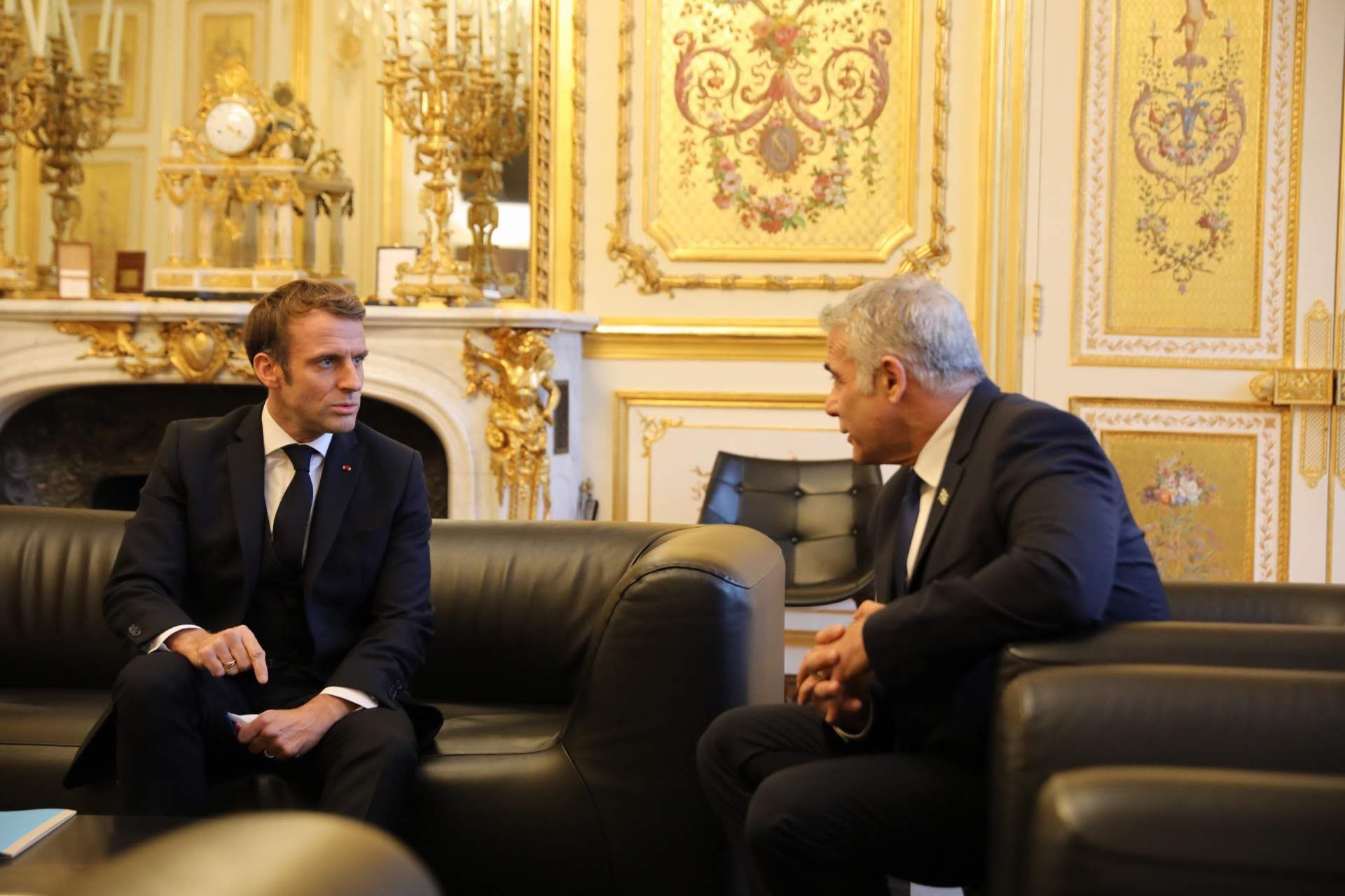 Dall’Iran alla minaccia Hezbollah,</br>l’agenda di Lapid in Francia