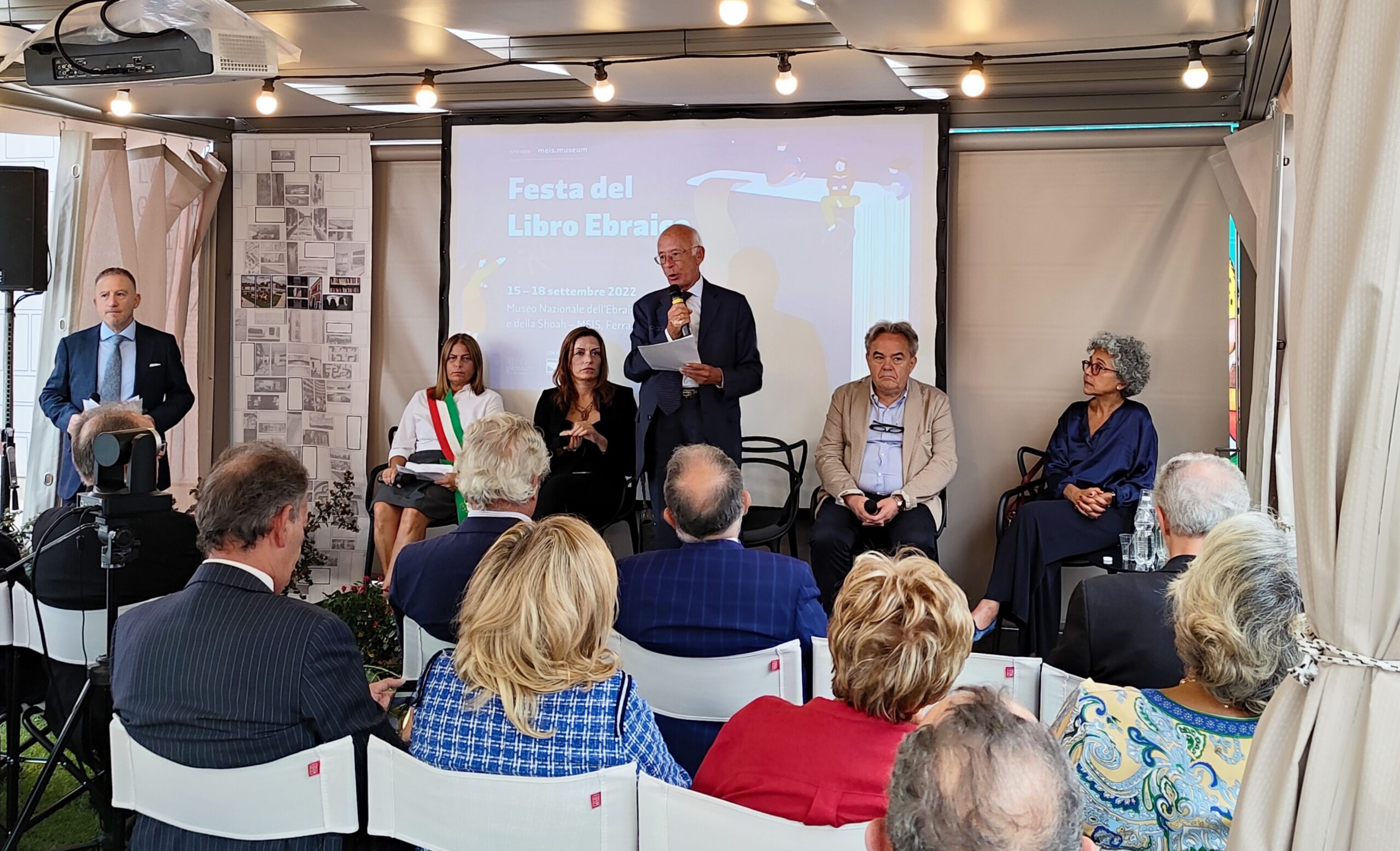 “Dai libri agli incontri, <br> un’occasione per conoscersi”