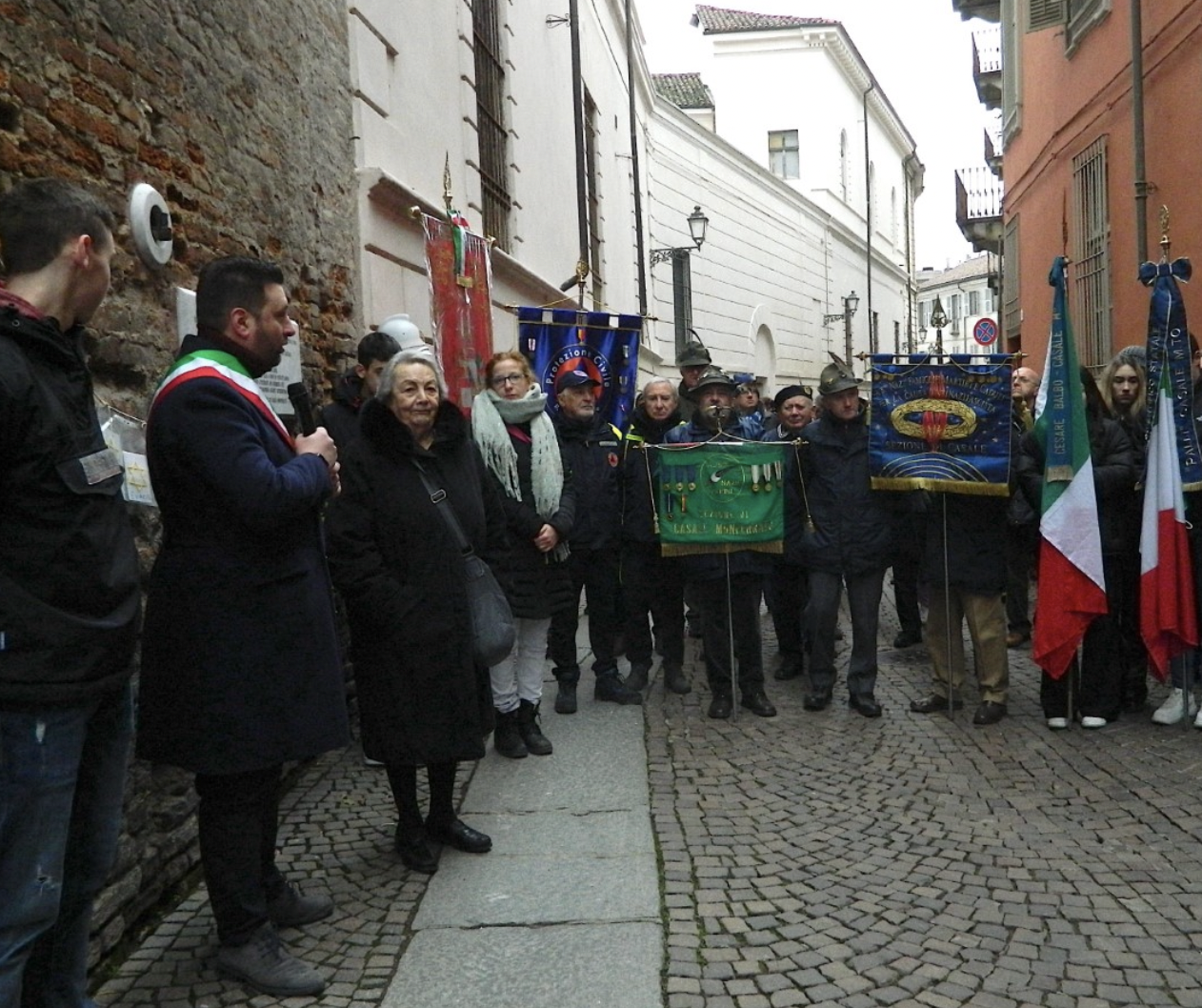 La cerimonia a Casale <br> Memoria e storie di salvezza