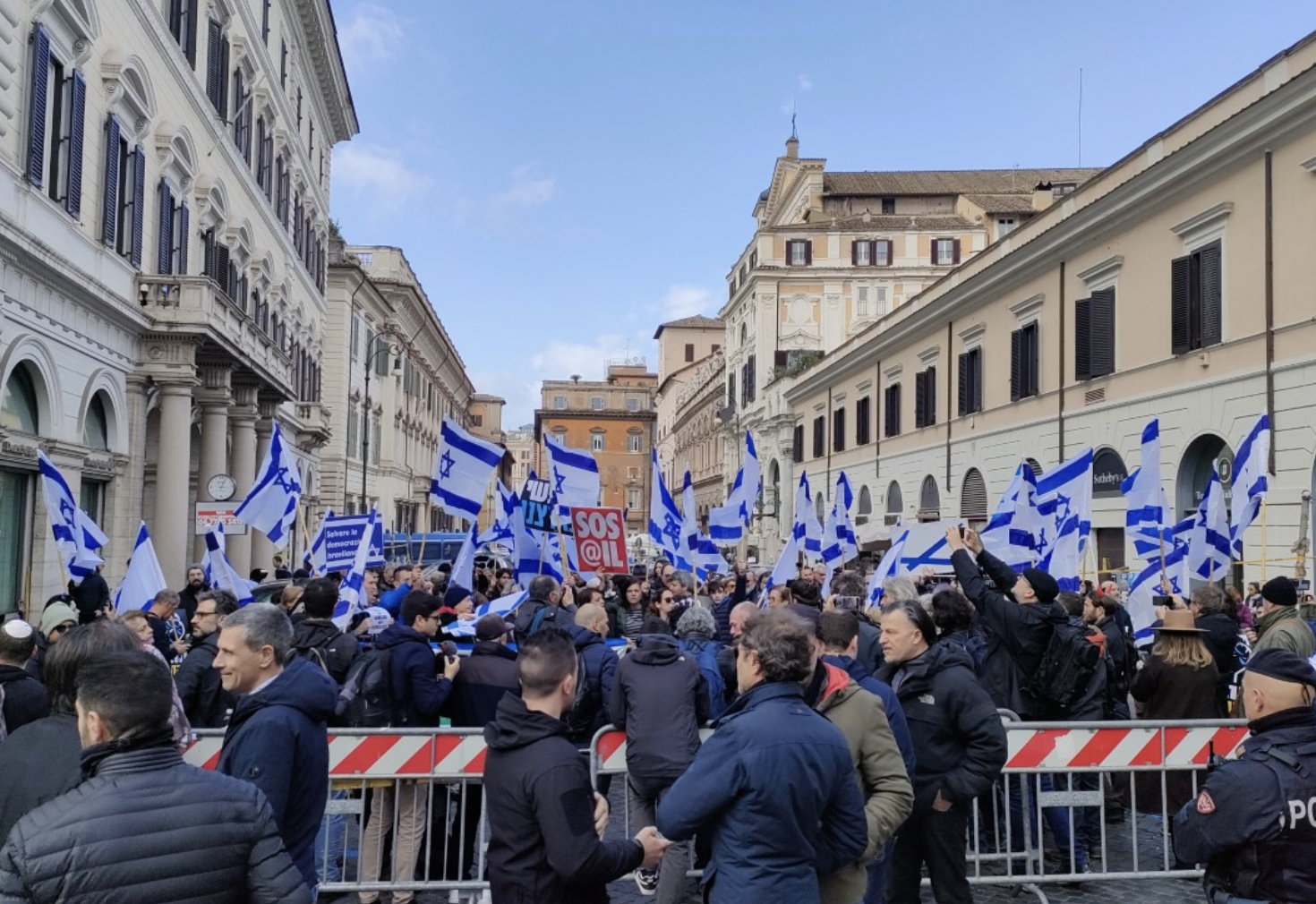 “Israele, difendiamo la democrazia”