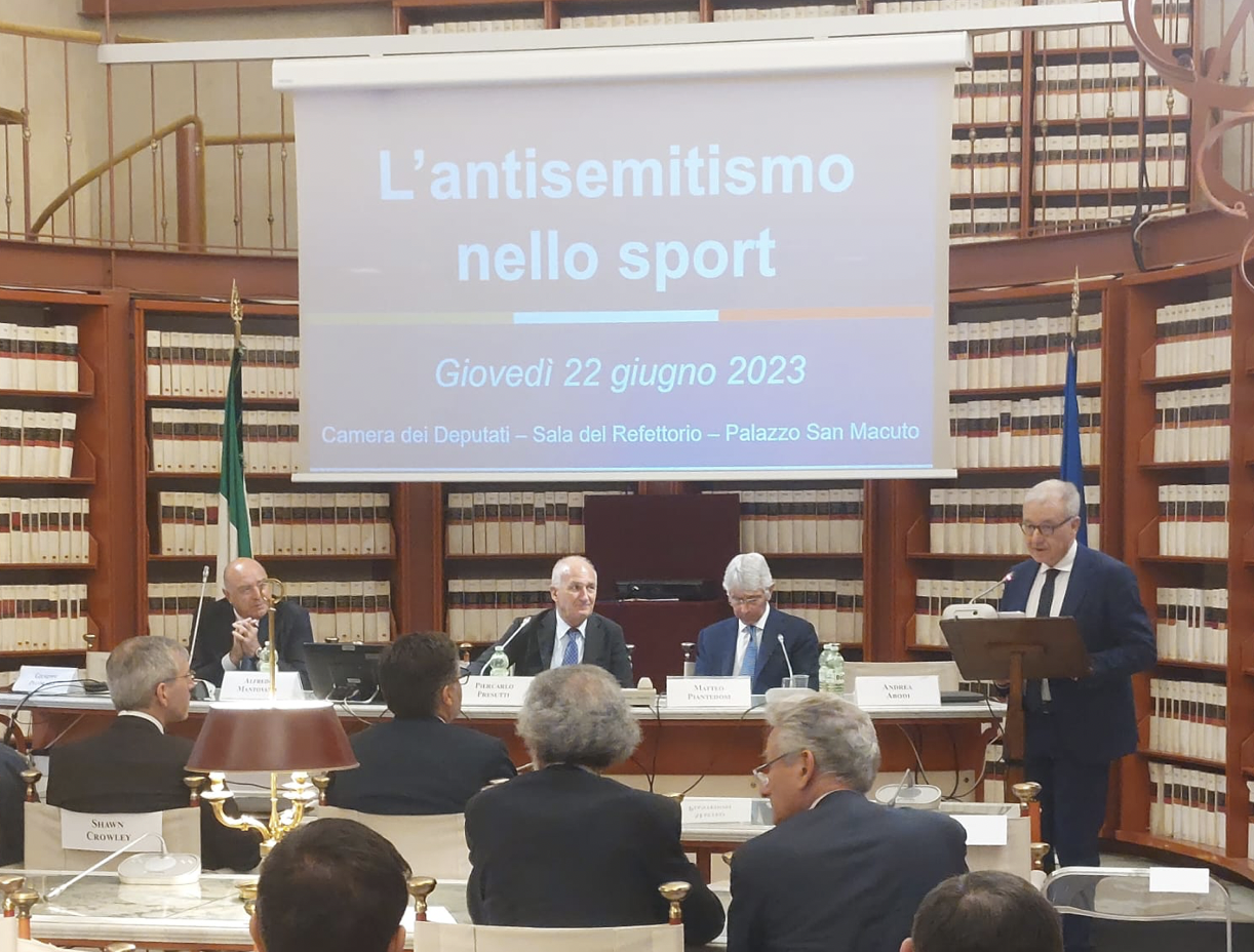Lotta all’antisemitismo, <br> l’impegno dello sport