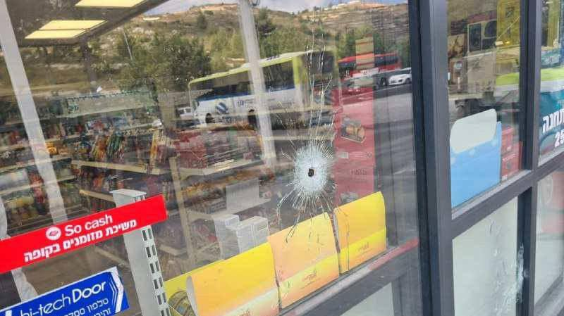 Terrorismo palestinese,</br> la violenza si riaccende