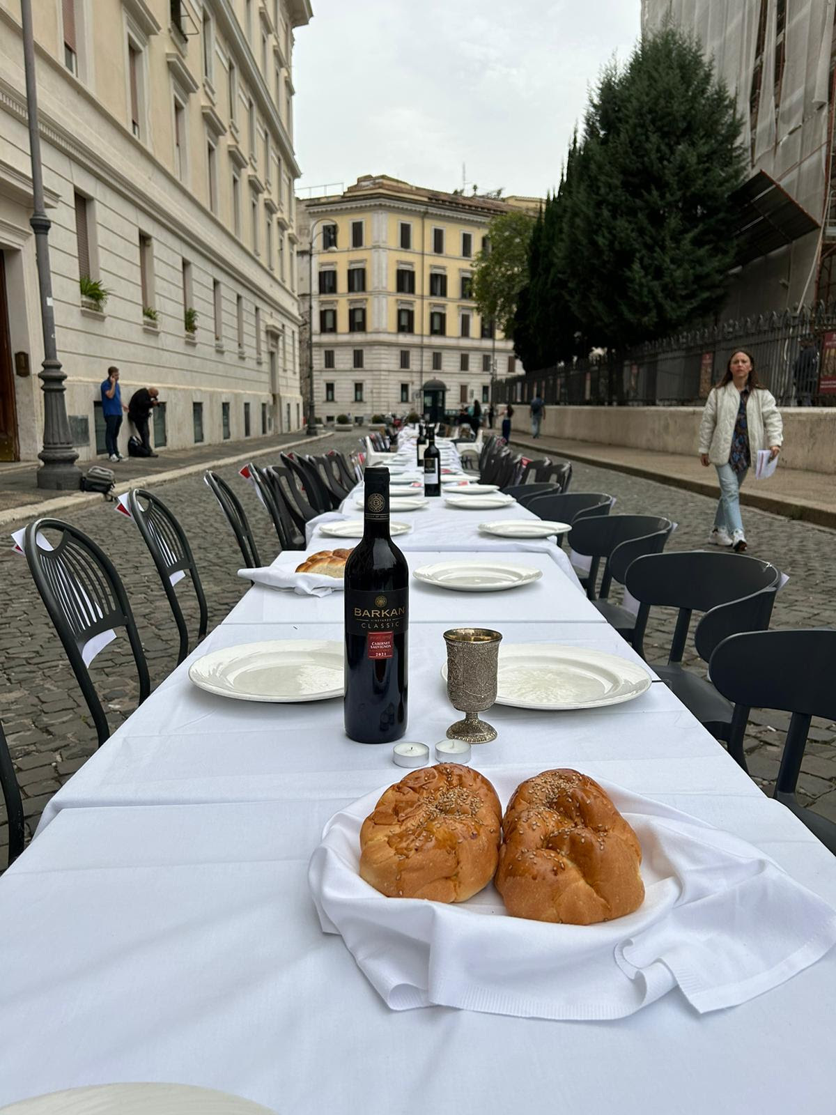 Families of Israeli hostages visit Italy “Do not forget them”