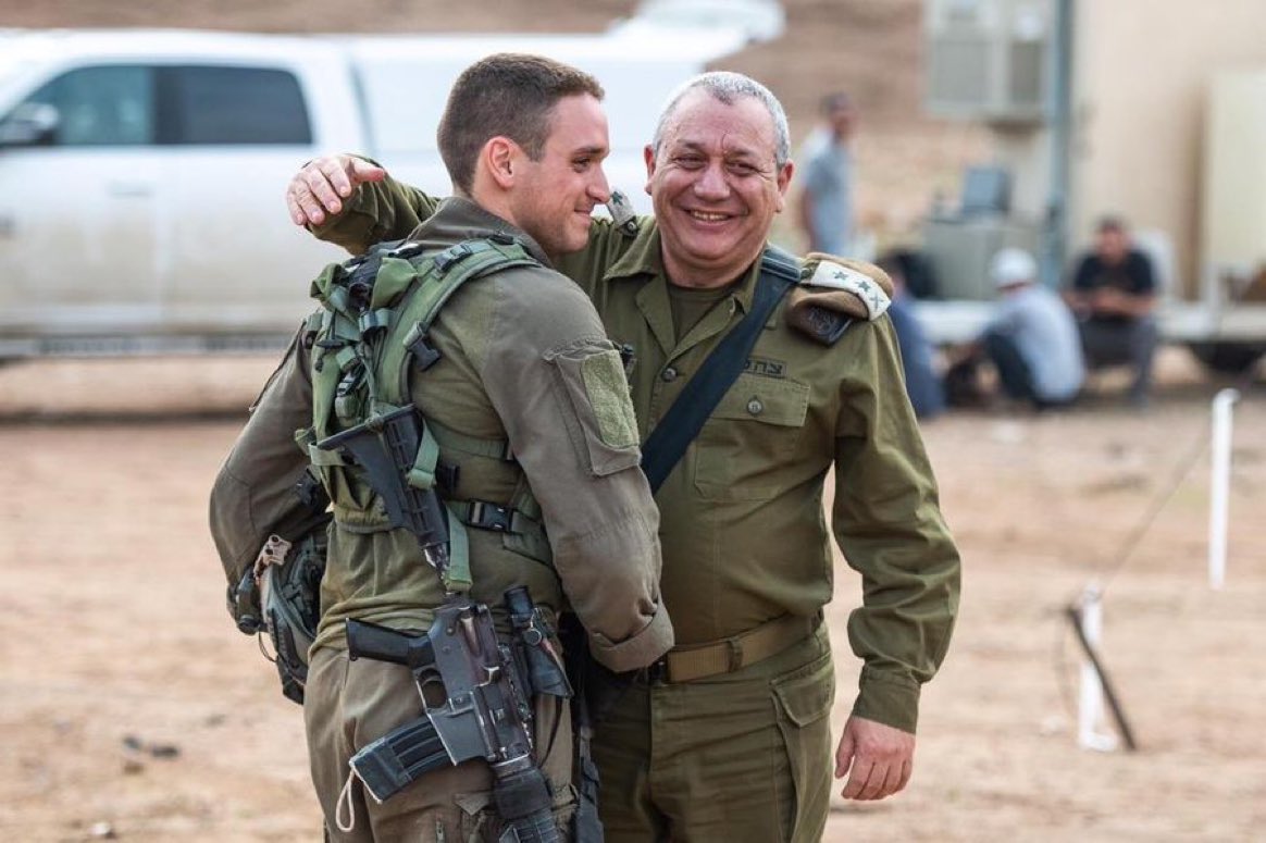 ISRAELE – Le lacrime del generale per il figlio caduto