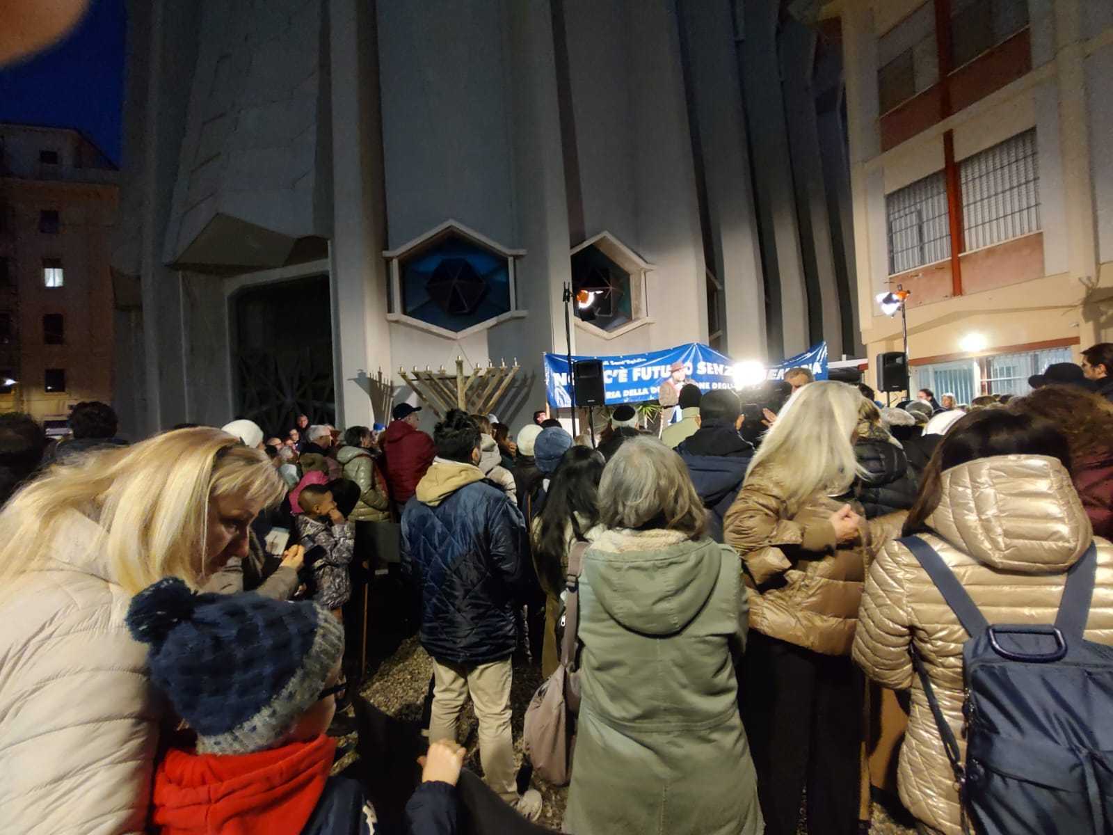 LIVORNO – Corteo silenzioso in centro per non dimenticare