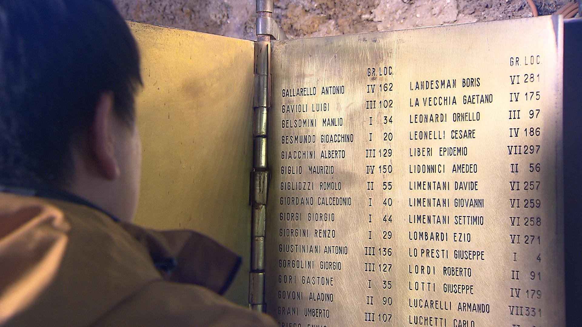 SORGENTE DI VITA – L’eccidio da ricordare, la mostra su Ester, il silenzio sulle donne israeliane, un viaggio nella Napoli ebraica