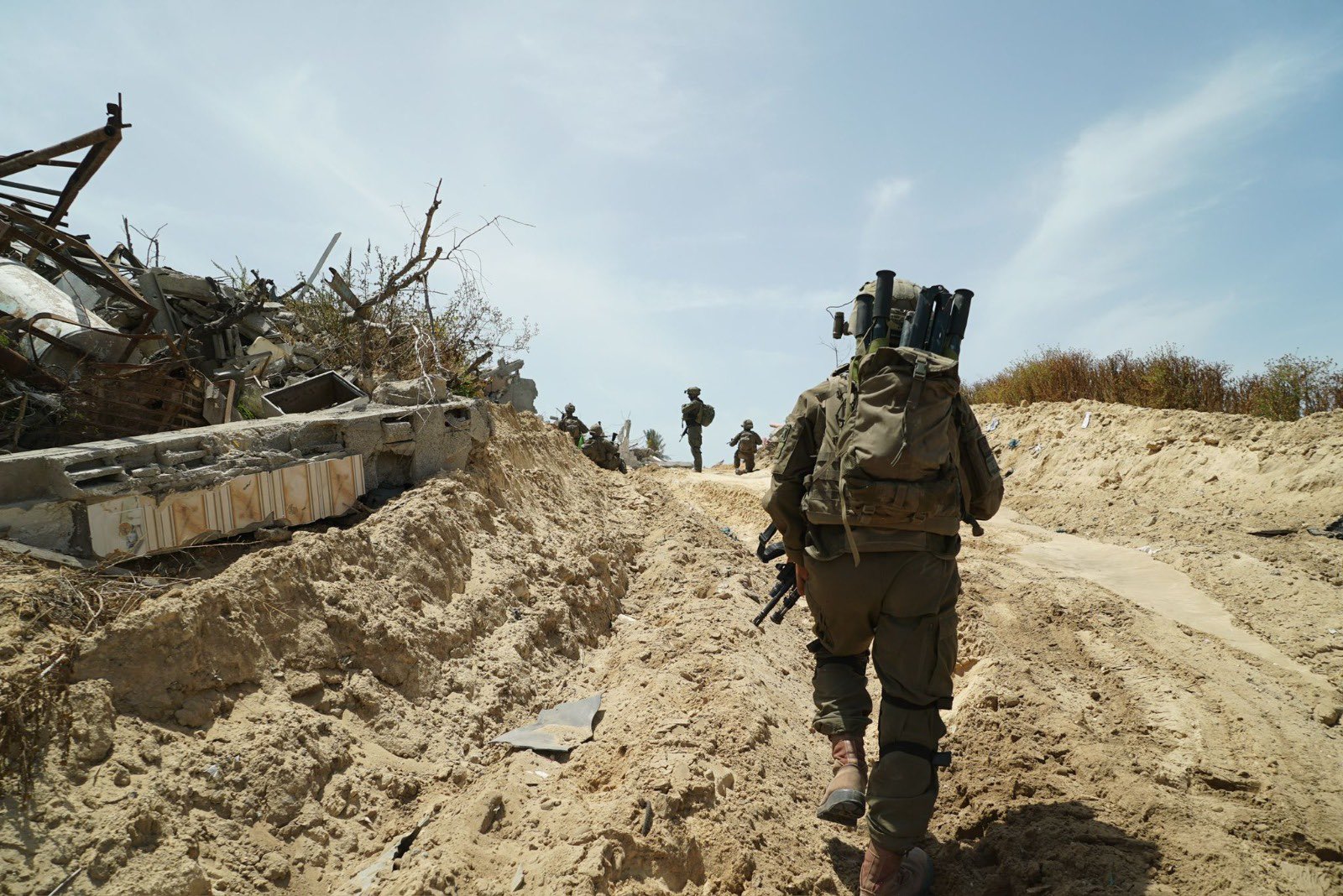 ISRAELE – Hezbollah uccide al nord mentre sale la tensione su Rafah