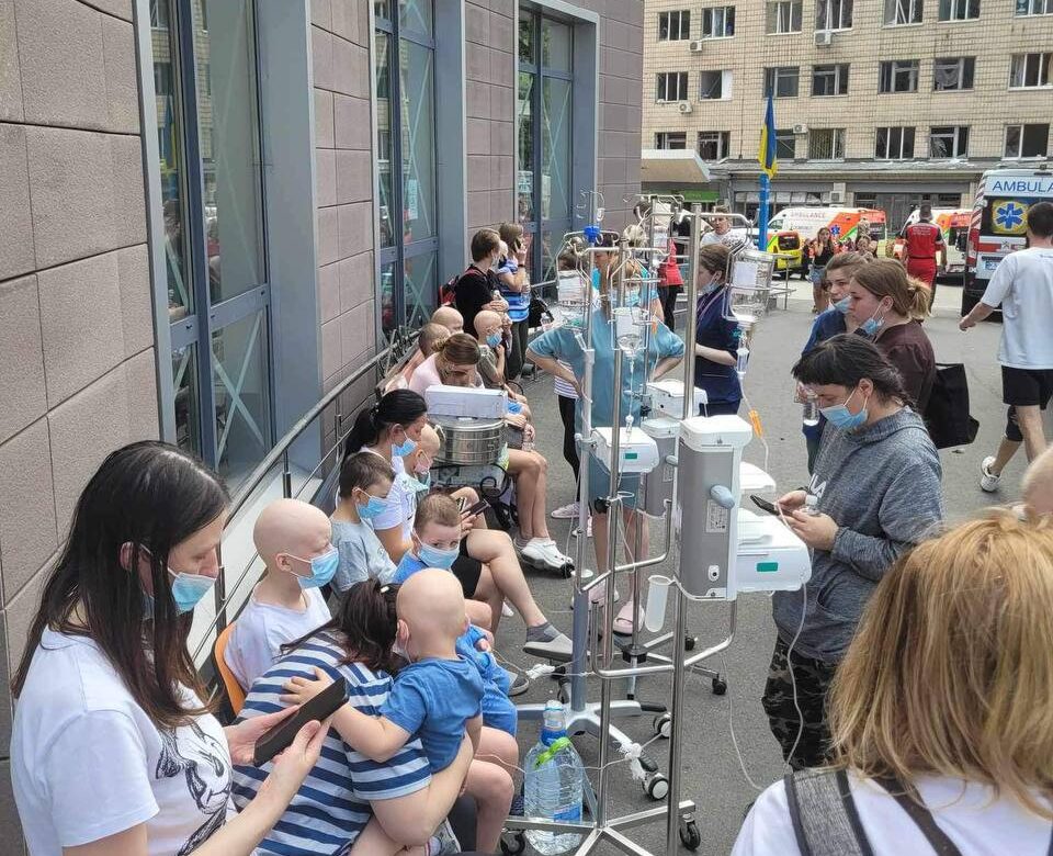 UCRAINA – Israele offre cure a bambini dell’ospedale bombardato dai russi