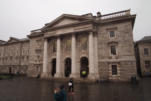 IRLANDA – Rabbino inglese fermato dopo una circoncisione: il 6 agosto alla sbarra