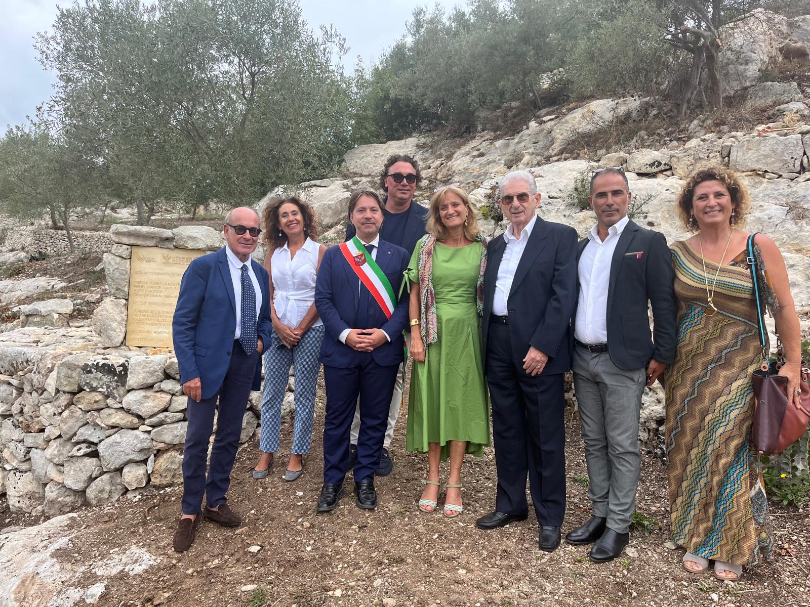 SICILIA – Noto e Modica, le targhe in ricordo dell’eccidio