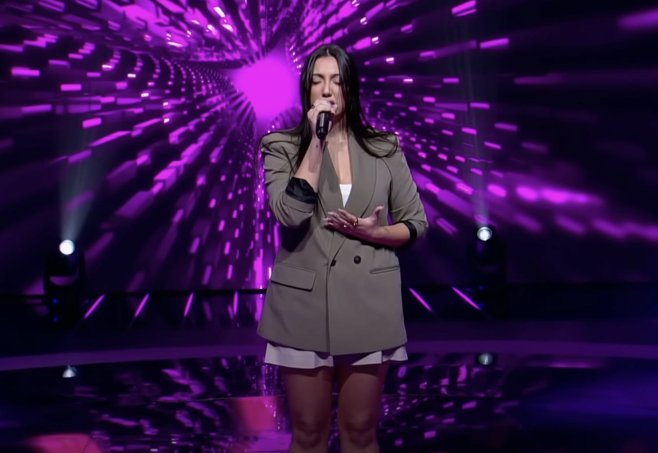 EUROVISION – Yuval Raphael a Basilea con i colori di Israele