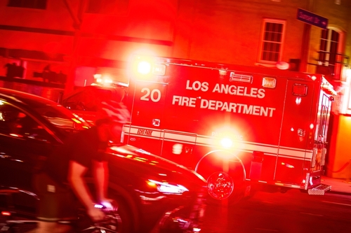 USA – Le fiamme e la channukia salvata