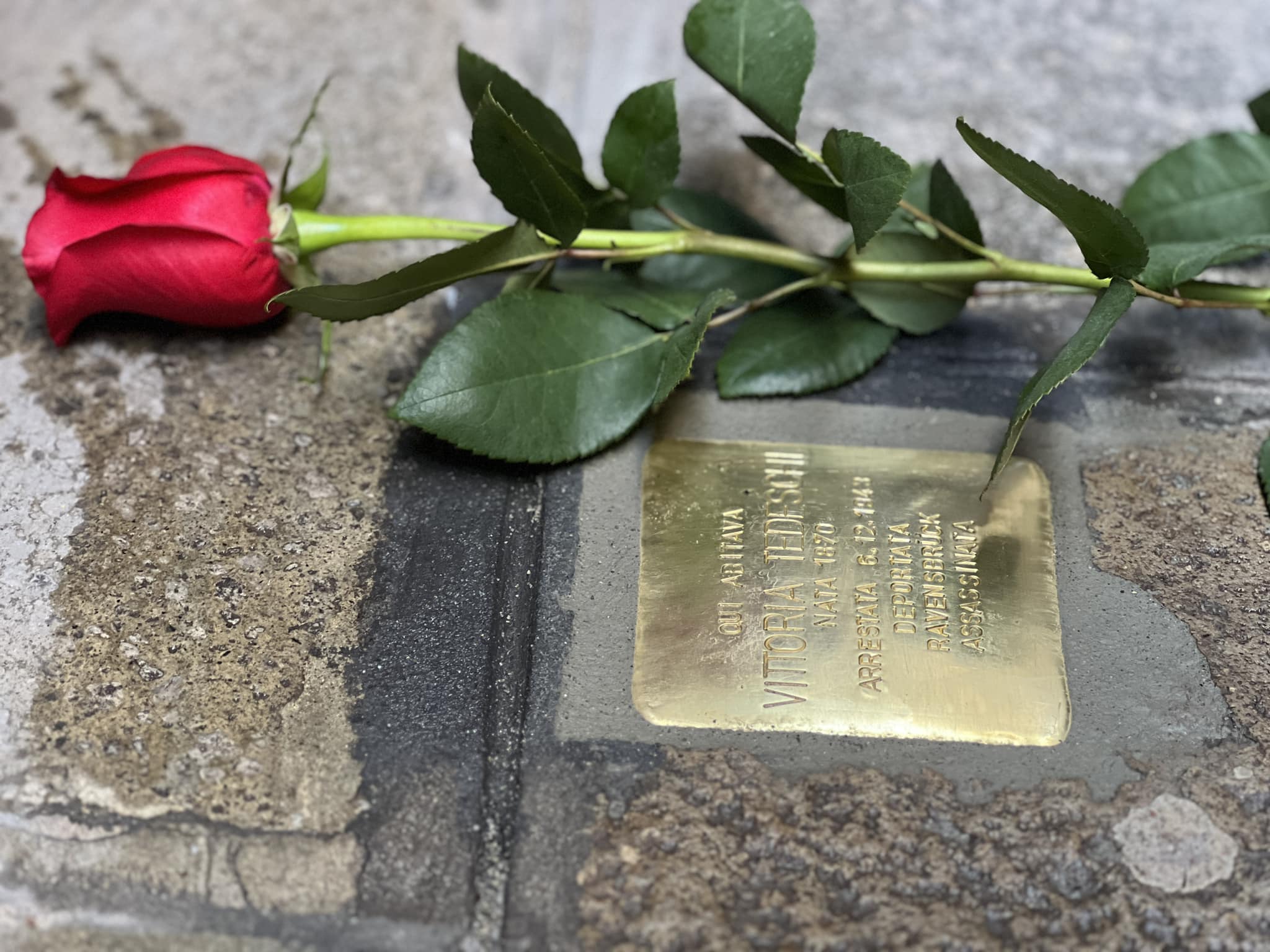 VENEZIA – Con rav Sermoneta, la posa di cinque nuove pietre d’inciampo