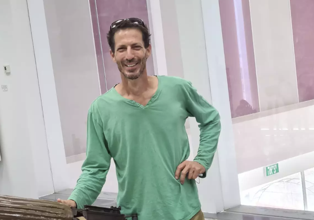 OSTAGGI – Aviv Atzili, il meccanico artista