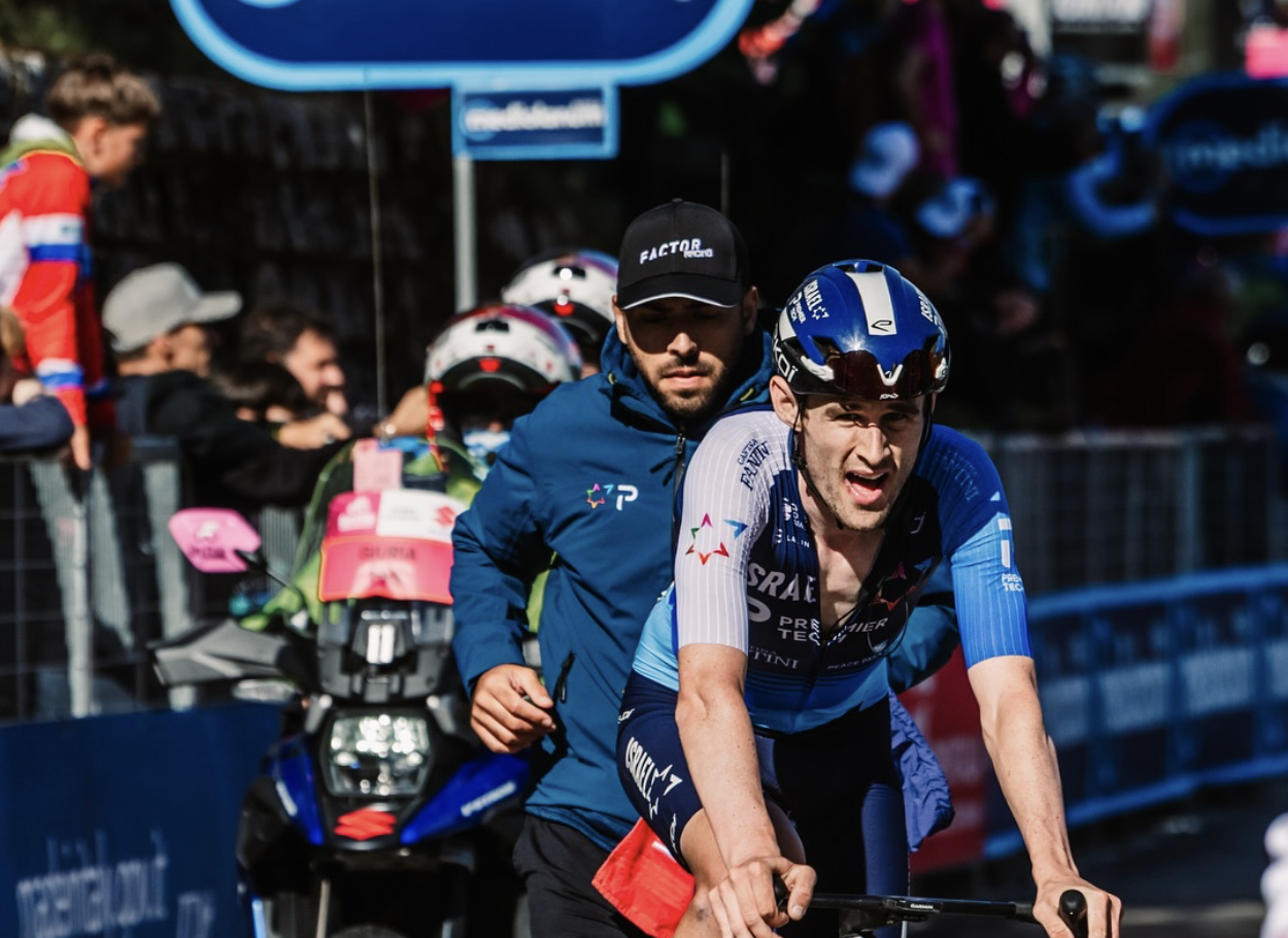 CICLISMO – Derek Gee scala la classifica e punta il podio