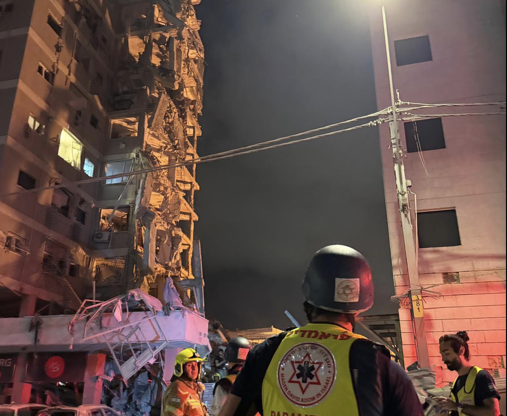 ISRAELE – Nuove vittime per rappresaglia iraniana, da Haifa a Petah Tikva