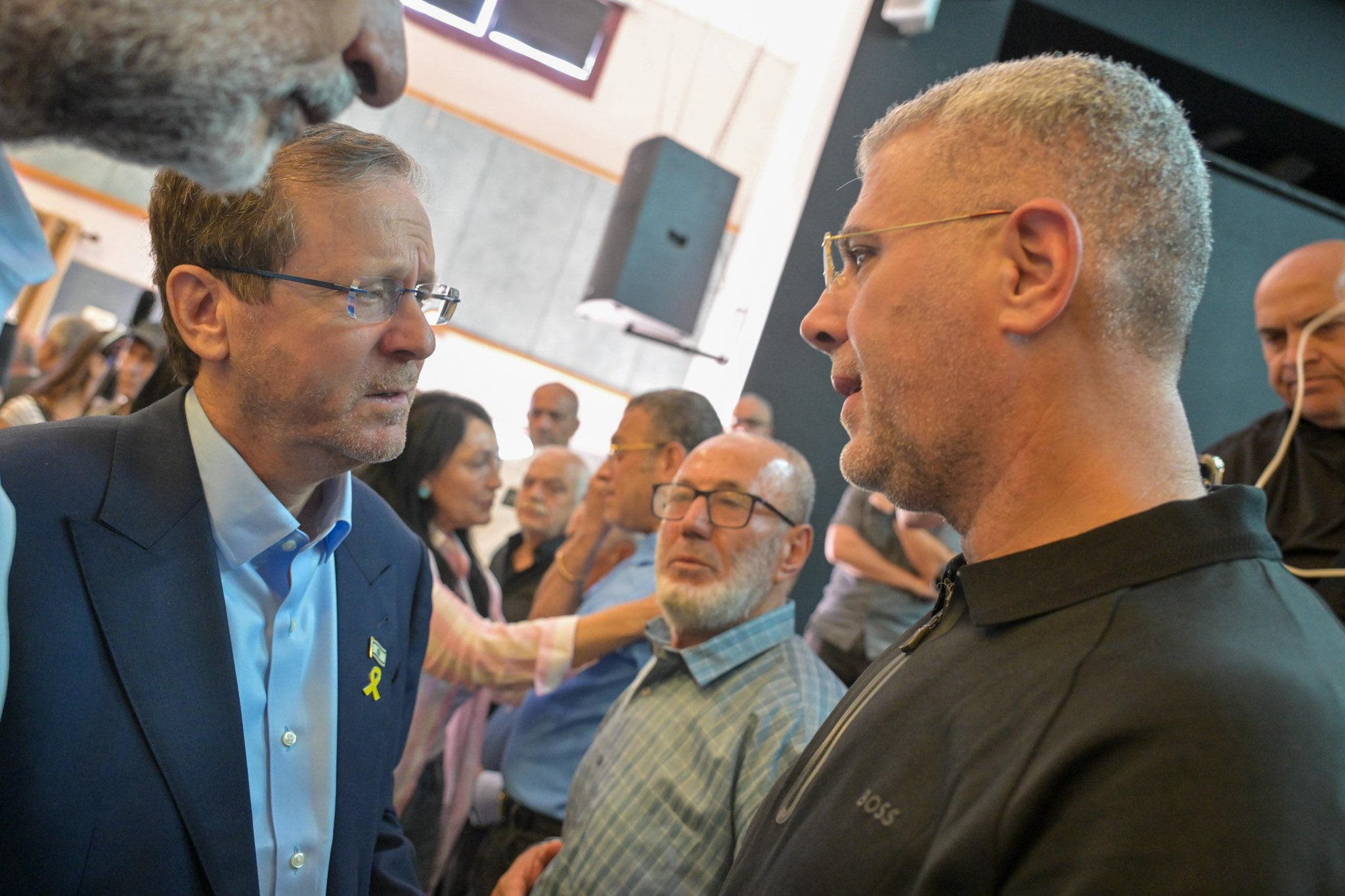 ISRAELE – Idf fa il punto sugli obiettivi colpiti, Herzog a Tamra si stringe a comunità araba