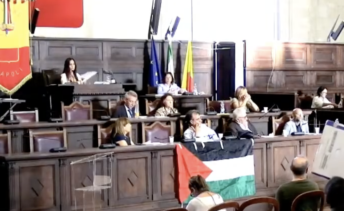 NAPOLI – Comunità ebraica attacca il Comune: Mozione anti-Israele negativa e inquietante